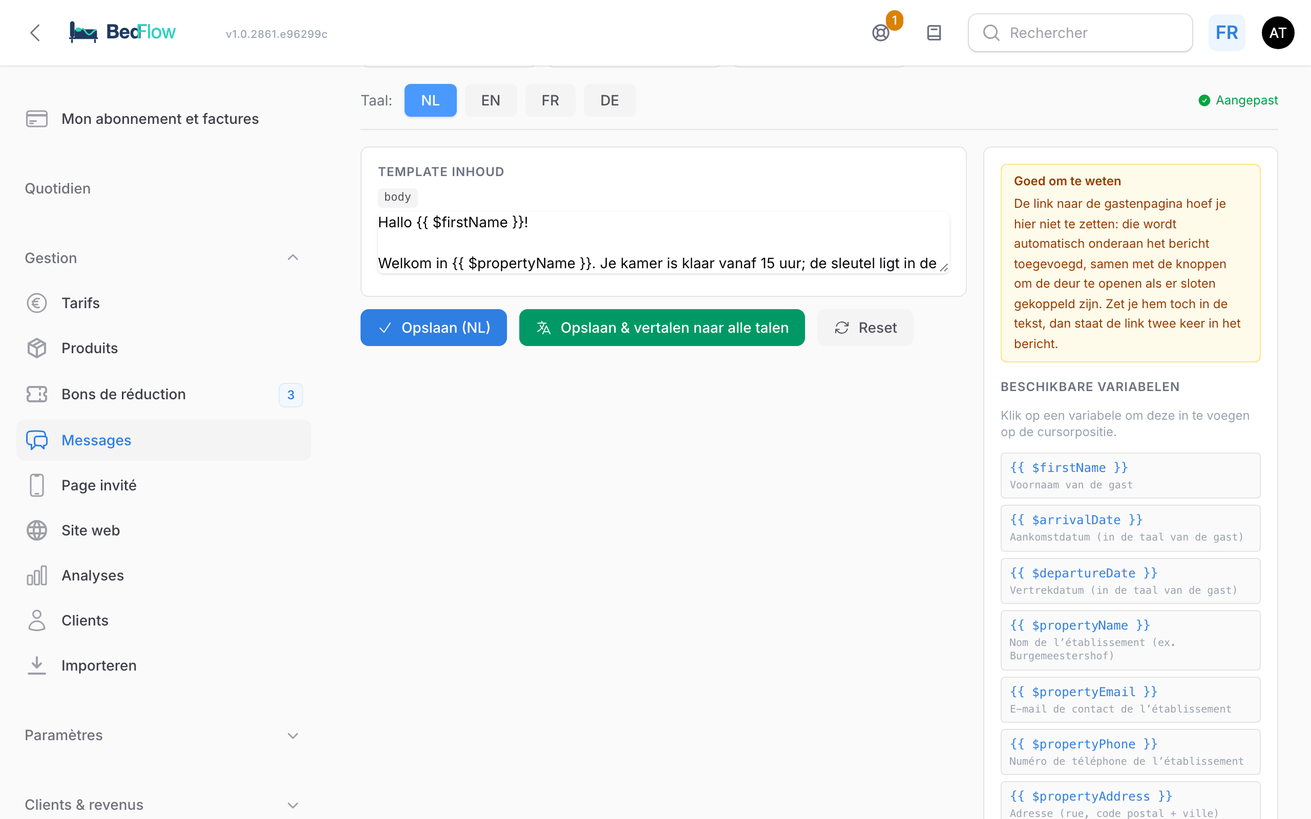 Un modèle WhatsApp dans l'éditeur, avec à droite les variables et l'aperçu sous forme de message de chat